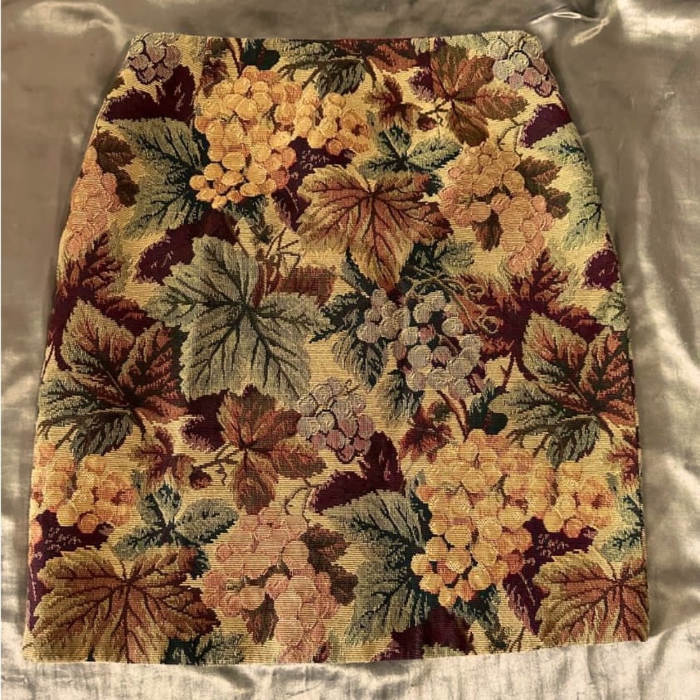 vintage looking flower patterned skirt